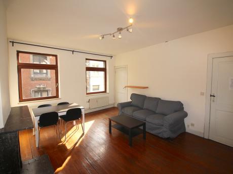 公寓 50 m² 在 Liege Botanique / rue Saint-Gilles / Jonfosse