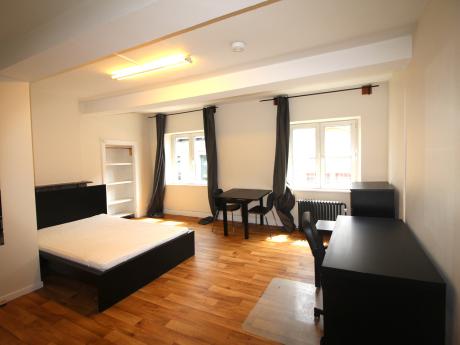 Studio 35 m² in Liege Botanique / rue Saint-Gilles / Jonfosse