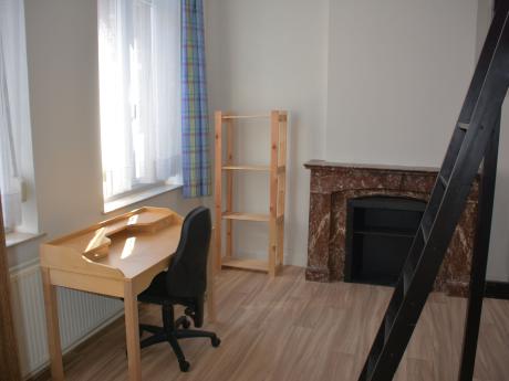 合租房 16 m² 在 Liege Botanique / rue Saint-Gilles / Jonfosse