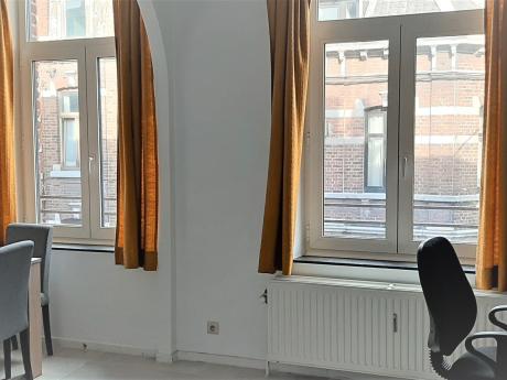 单人间 25 m² 在 Liege Fragnée / Val Benoît