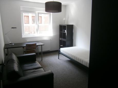 Kot 15 m² à Liège Féronstrée / Pierreuse